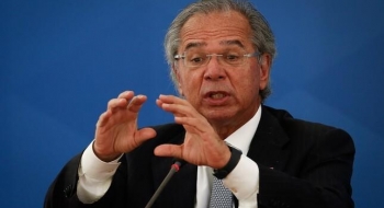 Queremos 'enjaular a besta' dos gastos com a PEC Emergencial, diz Guedes